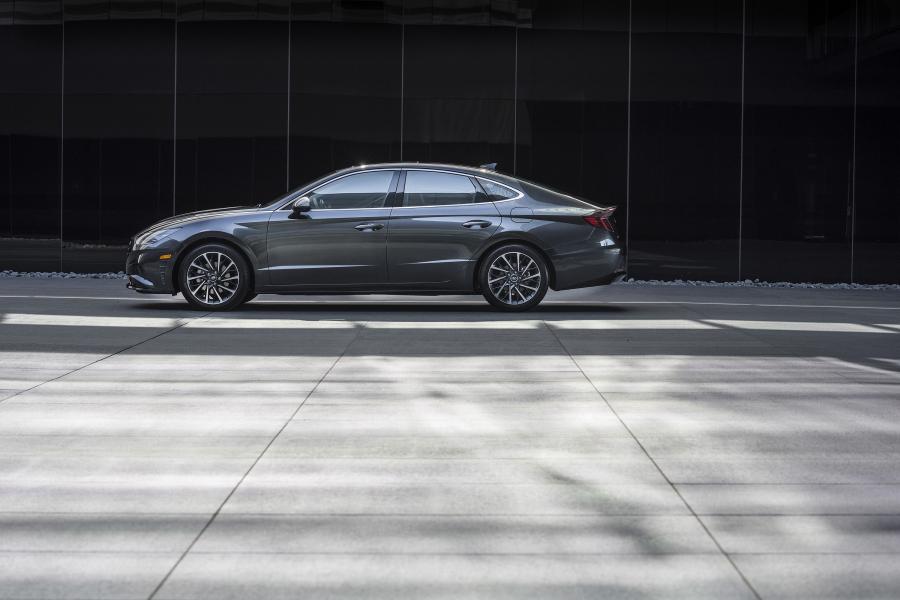  Hyundai Sonata 2019 года  (NA) (фото 12 из 42)